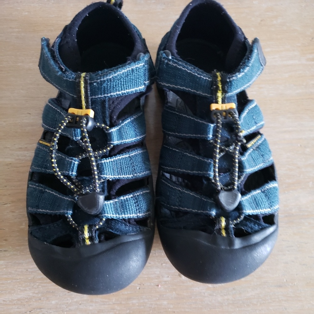Boys Blue Keen Waterproof Sandals ~ Sz. 3